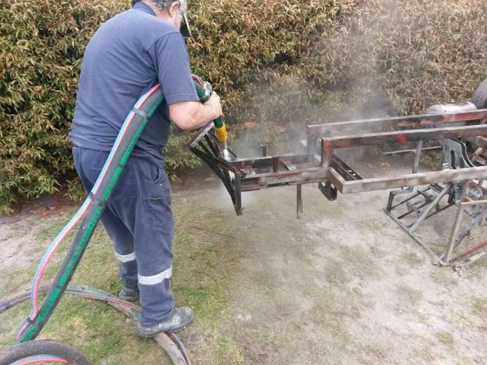 Dustless blasting paint removal on a job in Rockingham WA