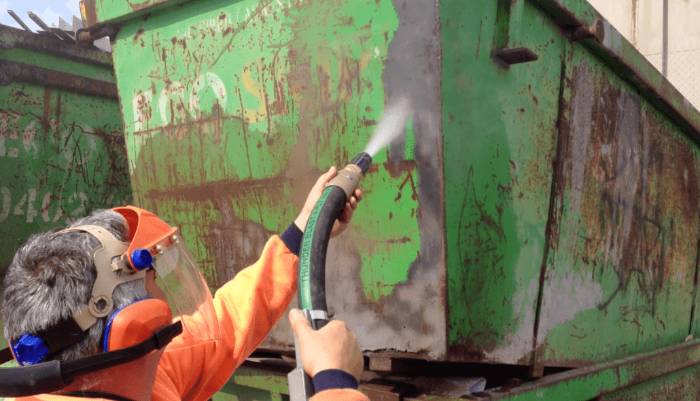 Surface preparation with wet abrasive blasting in Rockingham